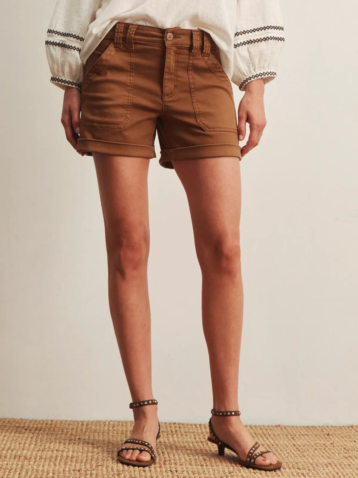 Wander on Short- Toasted Coconut