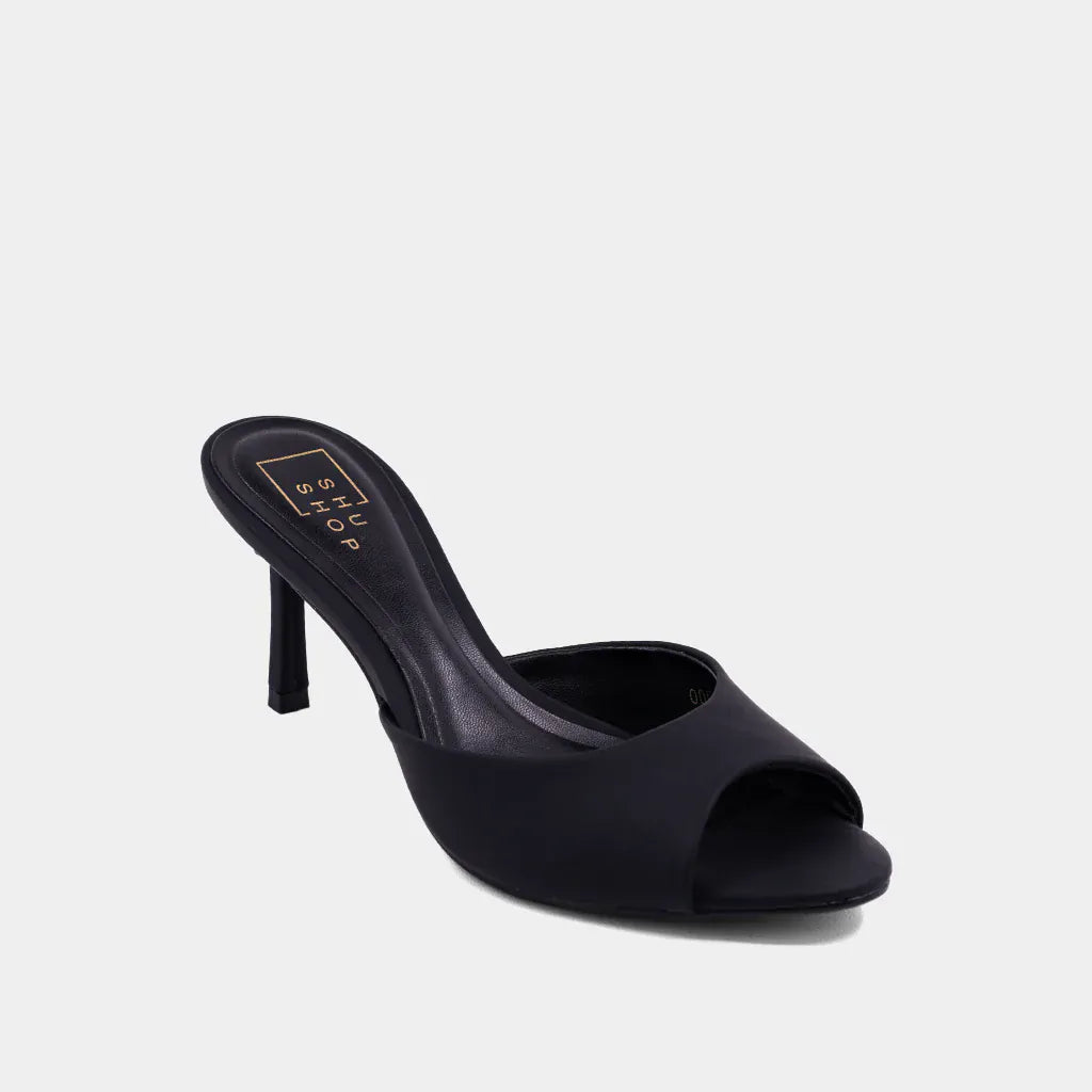 Elaine Heel Black