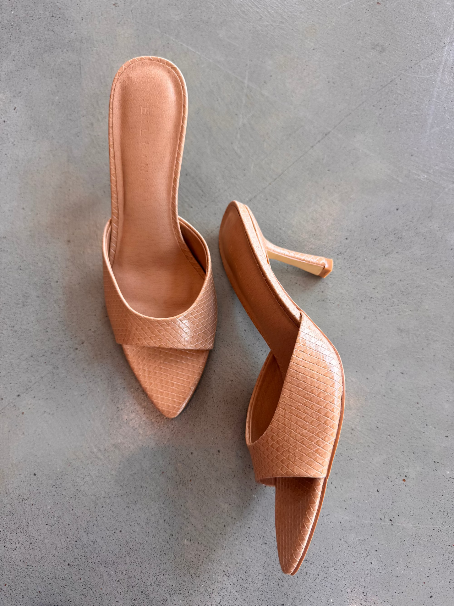 Xanthe Kitten Heel
