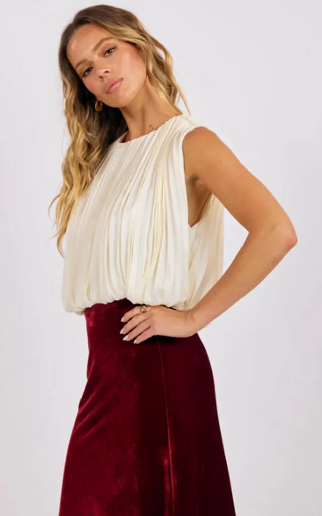 Amour Pleated Bubble Hem Top